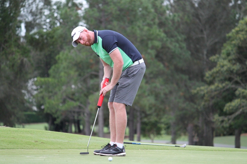 Heath Benstead lining up a putt in 2019 ProHandiskins Final